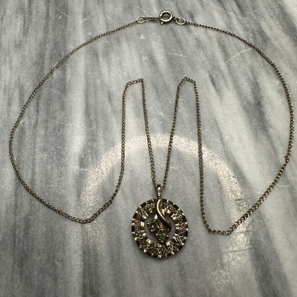 VTG MCM 14K Gold Filled Green Stone Circle Pendant Necklace 17‎ Inch